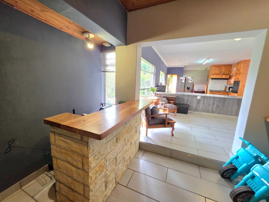 5 Bedroom Property for Sale in Panorama Free State